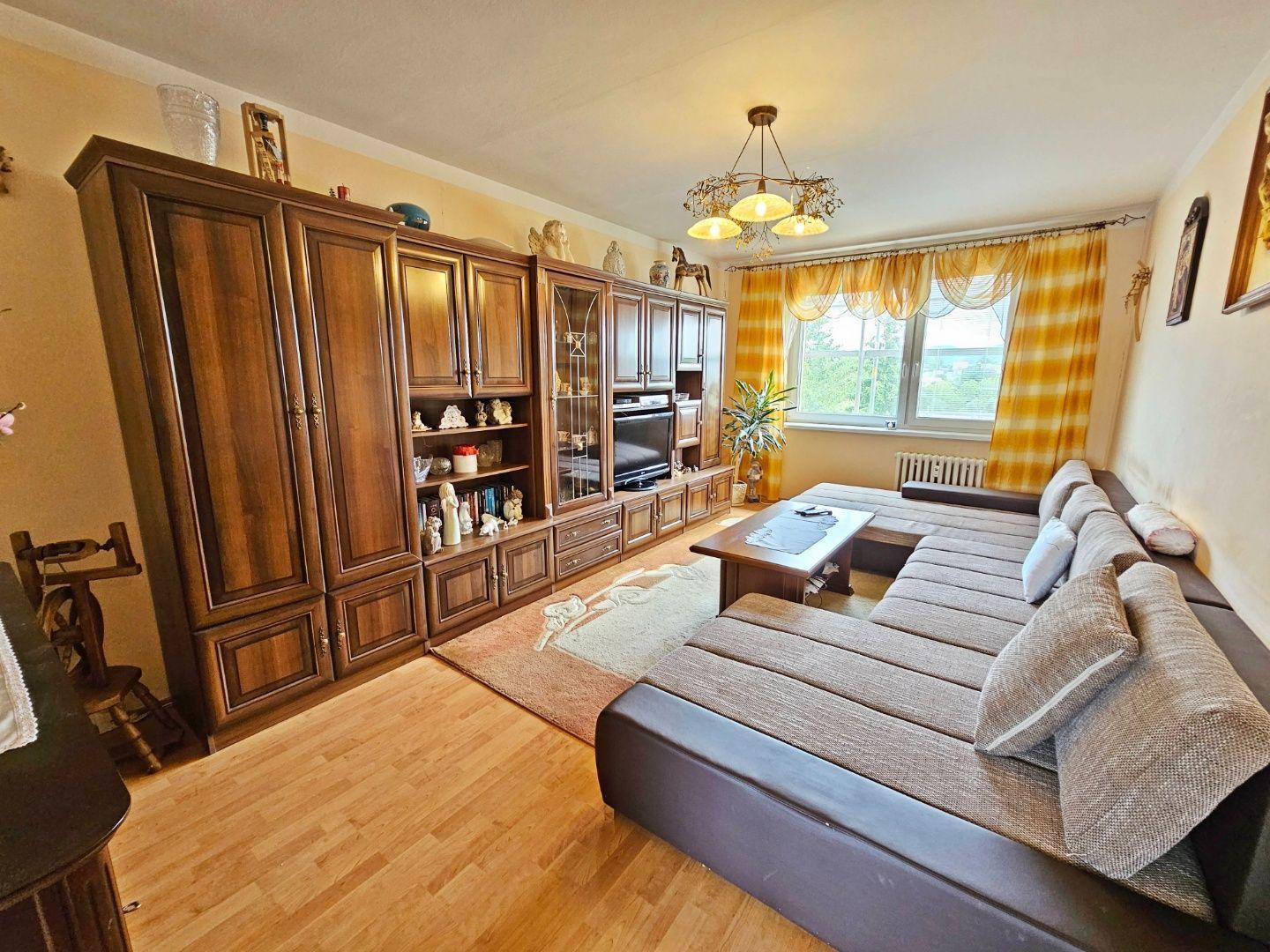 4 izbový byt 81m2, loggia 3,44m2  a pivnica 7m2, predaj, Sídlisko III, Volgogradská, Prešov