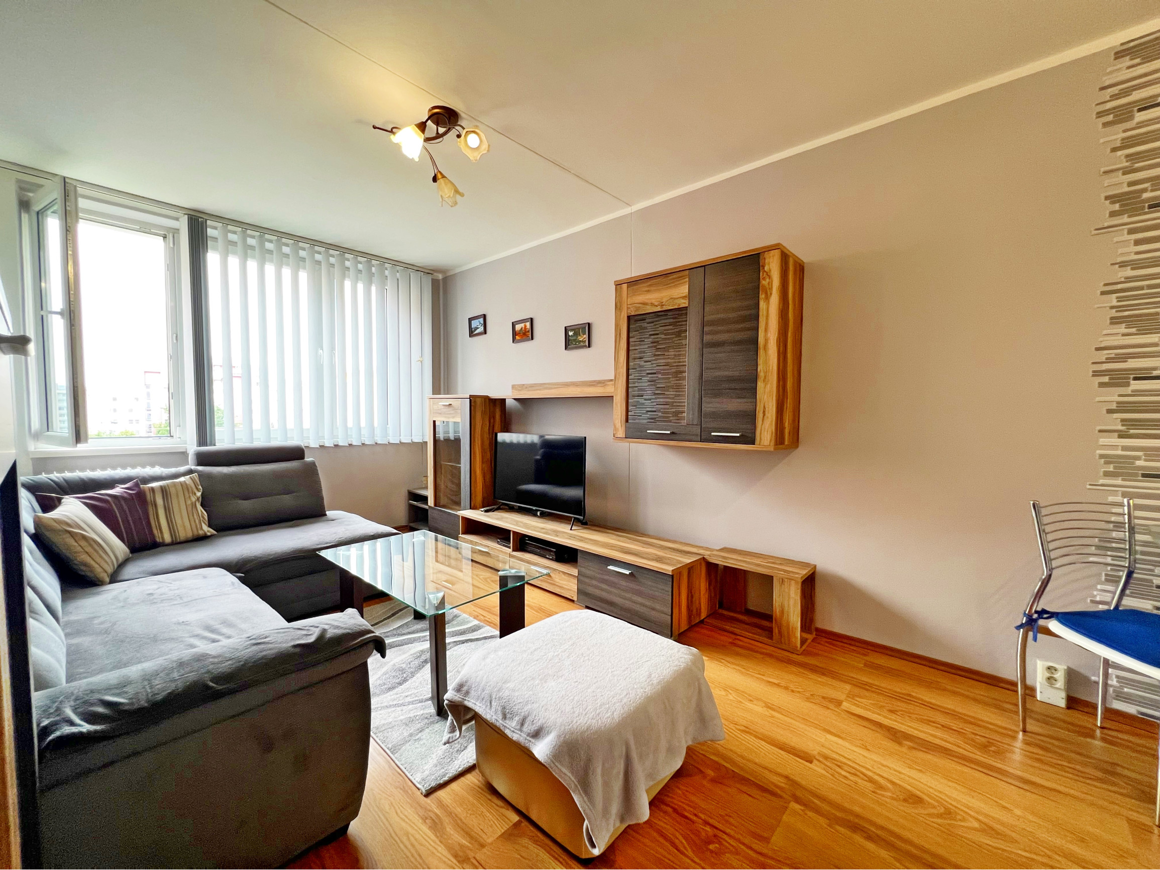 Pekný 1,5- izb. byt (42 m2) / Ružová / Košice - Terasa