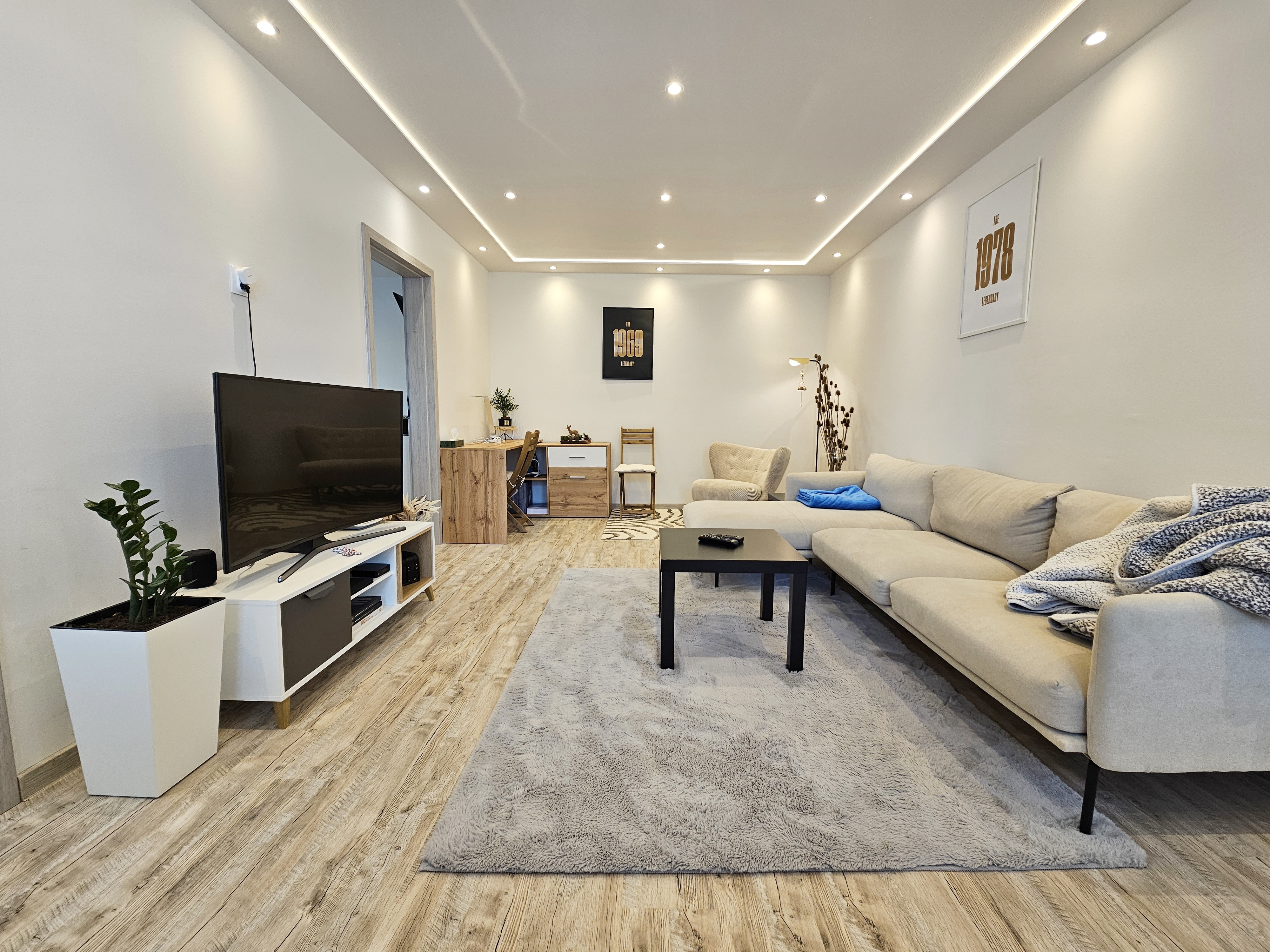 Novo zrekonštruovaný 3 izbový byt, prenájom, Čapajevova 16, Košice – Západ