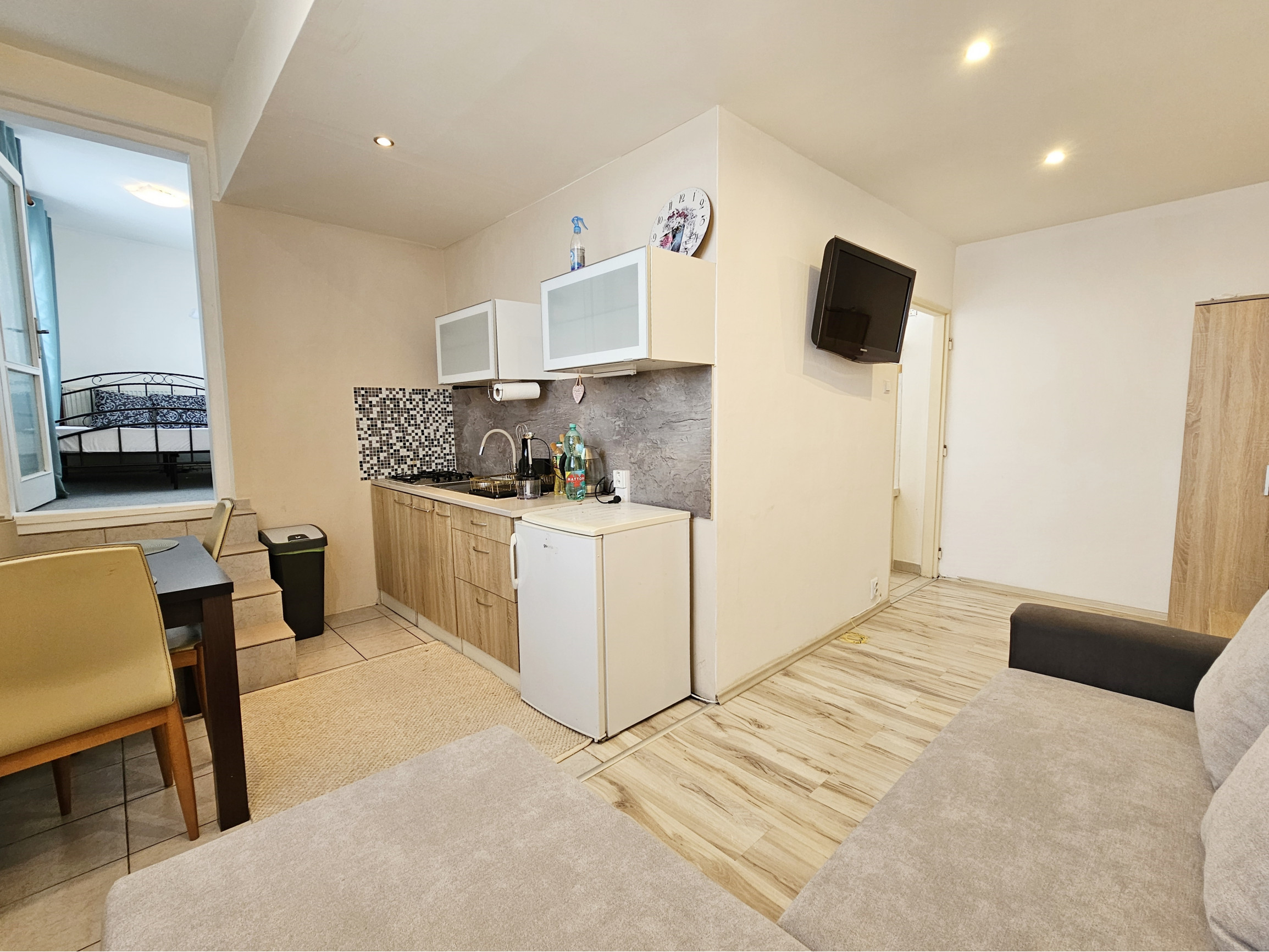 Šikovný 1,5 izbový tehlový byt, 28,17m2, prenájom, Národná trieda 66, Košice - Sever