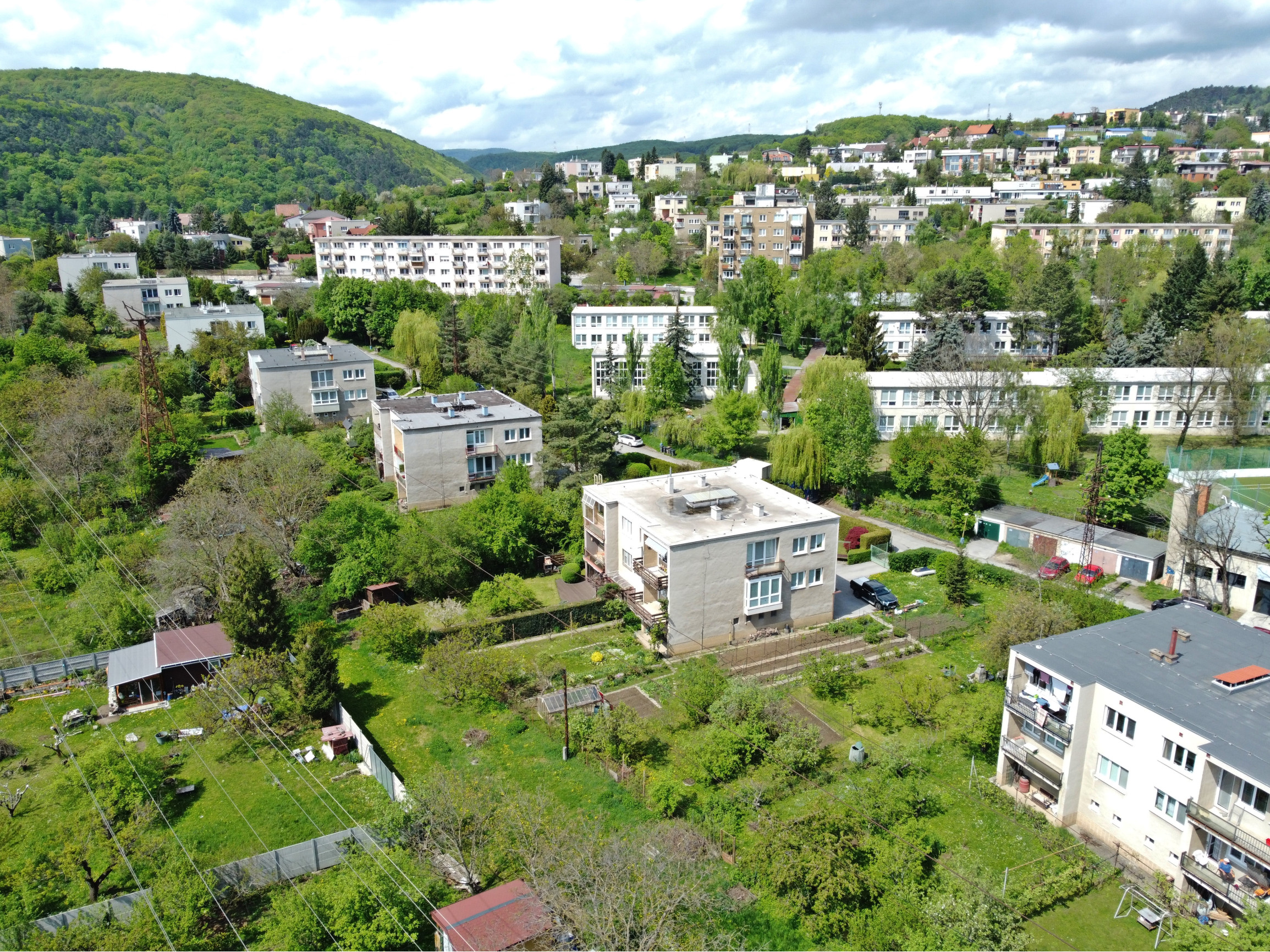 Vzdušný, tehlový 4 izb. Byt, 102m + 15 pivnice + garáž, predaj, Košice – Sever, Cyklistická