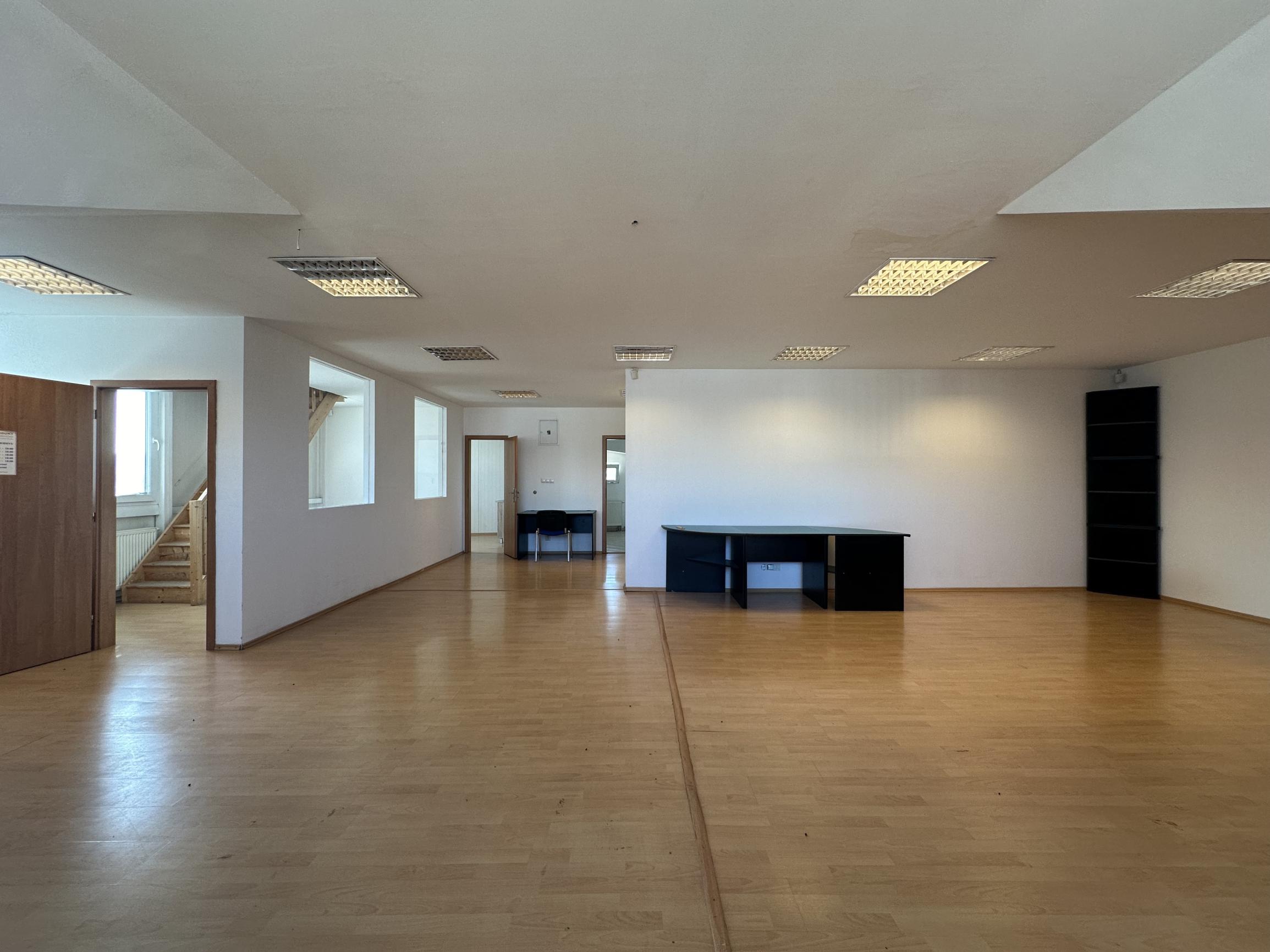 Na prenájom kancelárske priestory – 100 m², Košice, Trolejbusová ulica