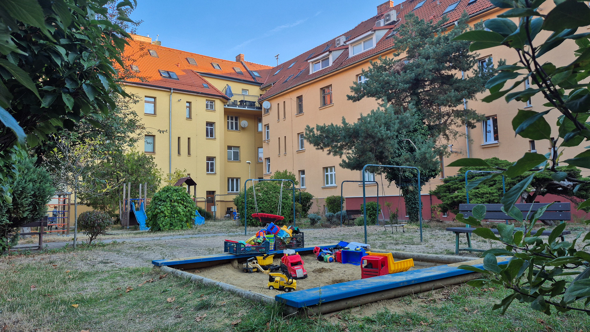 NA PREDAJ 2 izb. byt LETNÁ ULICA, MALÁ PRAHA 2- Košice