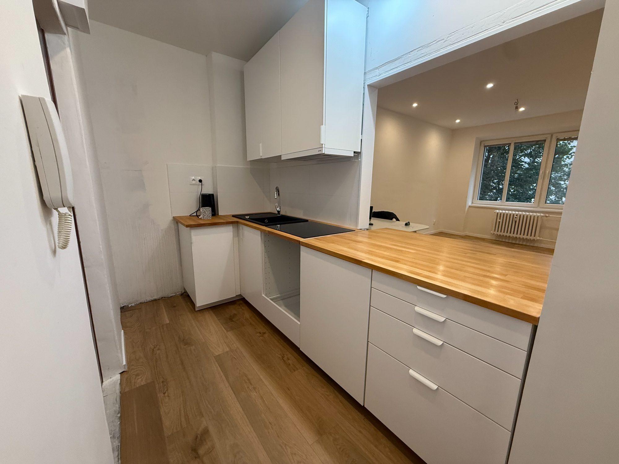 Kompletne zrekonštruovaný tehlový 3-izbový byt (60 m²) / Kisdyho ulica / Košice