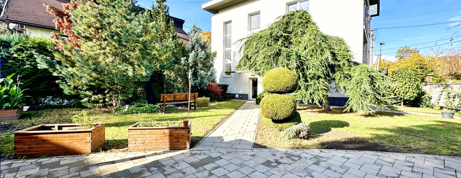 Exkluzívny rodinný dom / TOP lokalita / Urbánkova / Košice - Čermeľ