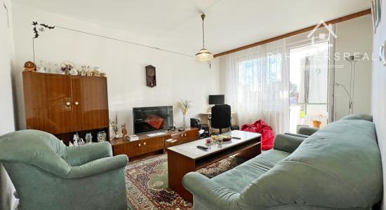 Priestranný 2-izb. byt (52 m2) / Námestie kozmonautov / Košice - Sídlisko nad Jazerom