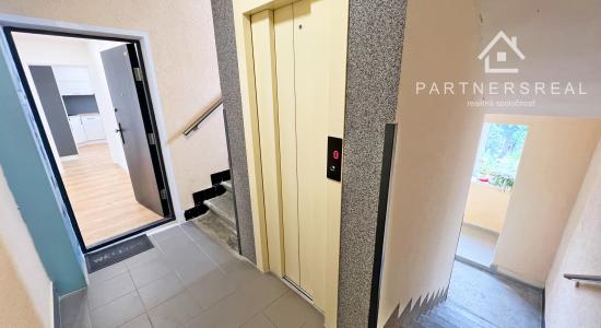 Veľký 4-izb. byt / Lukratívna lokalita / Komenského / Košice - Staré Mesto