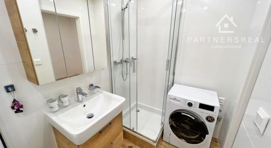 Veľký 4-izb. byt / Lukratívna lokalita / Komenského / Košice - Staré Mesto