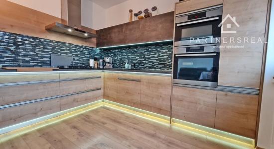 Luxusný, tehlový, 3 podlažný mezonet v Starom meste, predaj, Košice – Staré mesto, Trieda ČSA