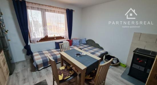 Šikovný murovaný rodinný dom 10x10m, s pozemkom 900m2 predaj, Tornyosnémeti, ulica Ady Endre