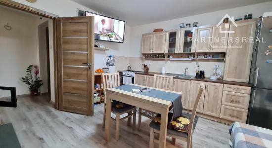 Šikovný murovaný rodinný dom 10x10m, s pozemkom 900m2 predaj, Tornyosnémeti, ulica Ady Endre