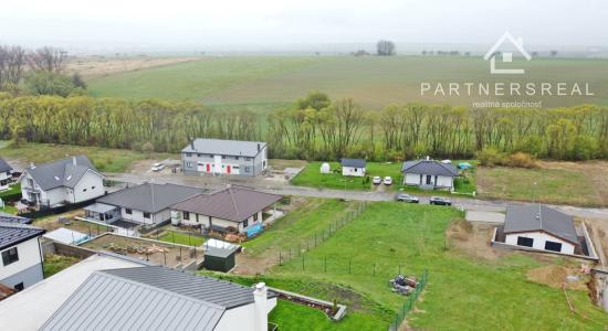 Lukratívny stavebný pozemok 683m2 pod Tatrami, predaj, Mlynica, okres Poprad