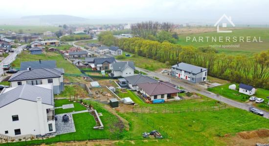 Lukratívny stavebný pozemok 683m2 pod Tatrami, predaj, Mlynica, okres Poprad