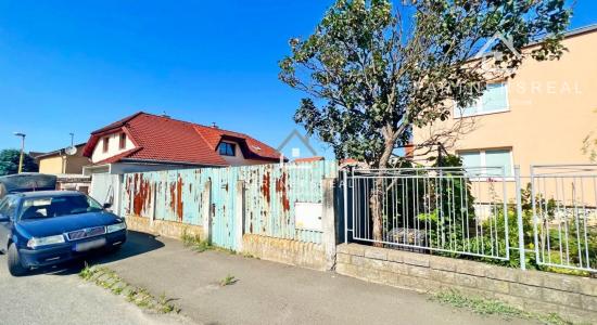 Lukratívny stavebný pozemok (268 m2) / Kalinčiakova / Košice - Juh