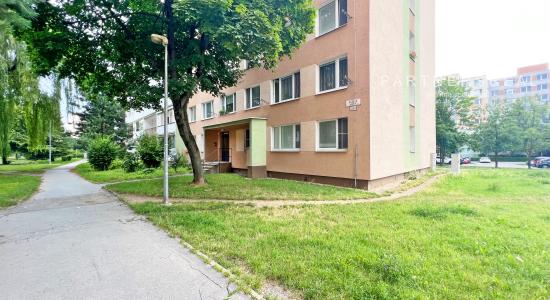 Pekný 1,5- izb. byt (42 m2) / Ružová / Košice - Terasa