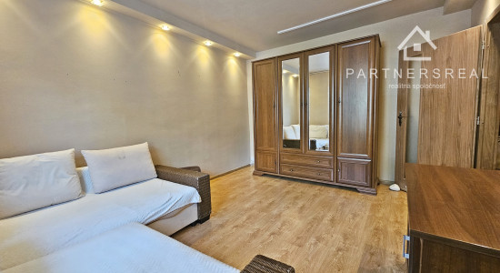 Tehlový 1 izbový byt v Starom meste, prenájom, Košice - Jesenná