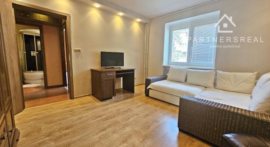 Tehlový 1 izbový byt v Starom meste, prenájom, Košice - Jesenná