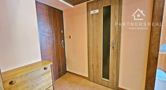 Tehlový 1 izbový byt v Starom meste, prenájom, Košice - Jesenná