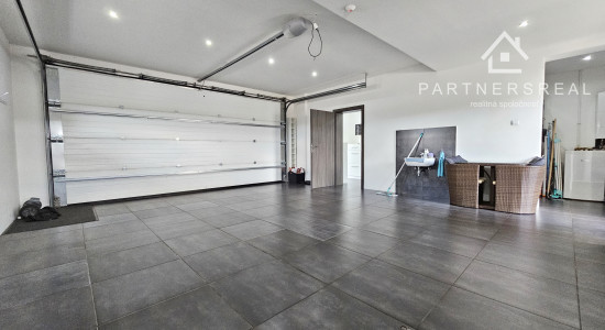 Novostavba bungalovu s rozlohou 250m2 a pozemkom 878m2, predaj, Rozhanovce, Košice – okolie