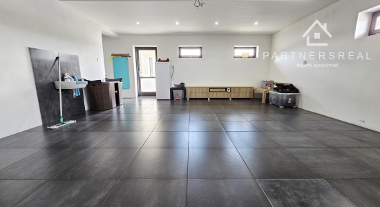 Novostavba bungalovu s rozlohou 250m2 a pozemkom 878m2, predaj, Rozhanovce, Košice – okolie