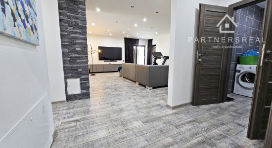 Novostavba bungalovu s rozlohou 250m2 a pozemkom 878m2, predaj, Rozhanovce, Košice – okolie