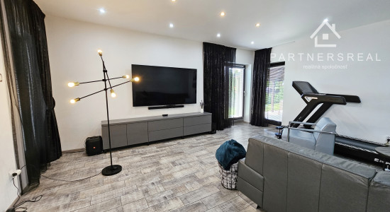 Novostavba bungalovu s rozlohou 250m2 a pozemkom 878m2, predaj, Rozhanovce, Košice – okolie