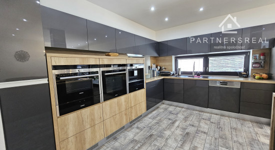 Novostavba bungalovu s rozlohou 250m2 a pozemkom 878m2, predaj, Rozhanovce, Košice – okolie