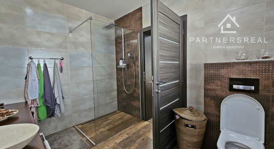 Novostavba bungalovu s rozlohou 250m2 a pozemkom 878m2, predaj, Rozhanovce, Košice – okolie