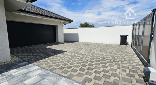 Novostavba bungalovu s rozlohou 250m2 a pozemkom 878m2, predaj, Rozhanovce, Košice – okolie