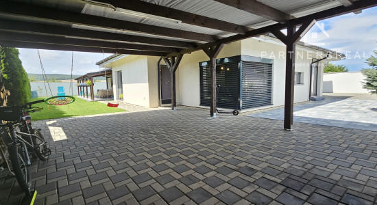 Novostavba bungalovu s rozlohou 250m2 a pozemkom 878m2, predaj, Rozhanovce, Košice – okolie