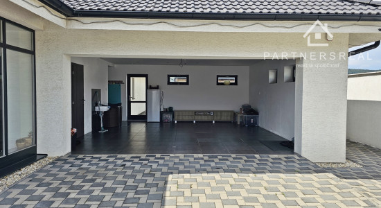 Novostavba bungalovu s rozlohou 250m2 a pozemkom 878m2, predaj, Rozhanovce, Košice – okolie