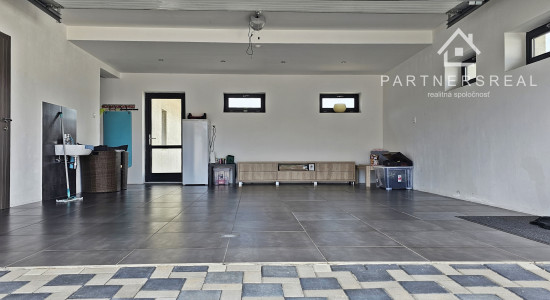 Novostavba bungalovu s rozlohou 250m2 a pozemkom 878m2, predaj, Rozhanovce, Košice – okolie