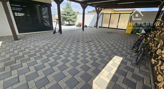 Novostavba bungalovu s rozlohou 250m2 a pozemkom 878m2, predaj, Rozhanovce, Košice – okolie