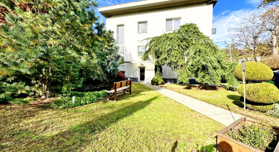 Exkluzívny rodinný dom / TOP lokalita / Urbánkova / Košice - Čermeľ