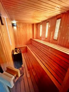 Exkluzívny rodinný dom / TOP lokalita / Urbánkova / Košice - Čermeľ