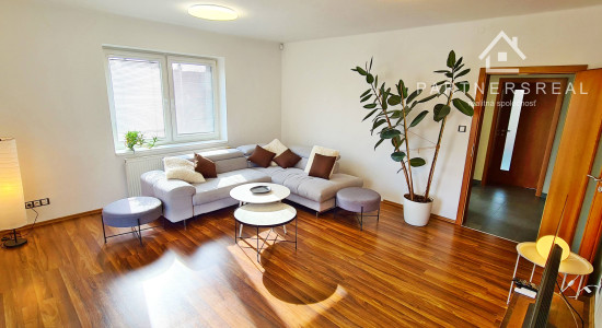 Exkluzívny rodinný dom / TOP lokalita / Urbánkova / Košice - Čermeľ