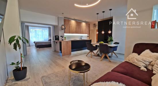 Luxusný, dizajnový 2,5 izbový byt, 70m2, prenájom, Boccatiova, Košice – Staré mesto