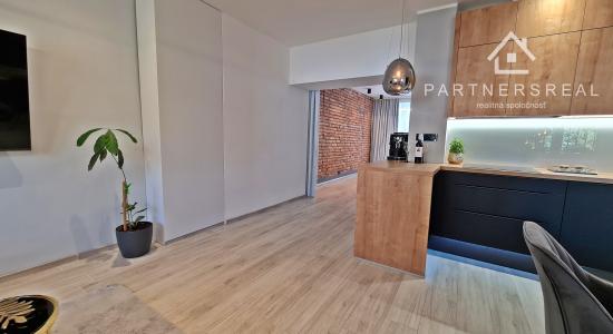 Luxusný, dizajnový 2,5 izbový byt, 70m2, prenájom, Boccatiova, Košice – Staré mesto