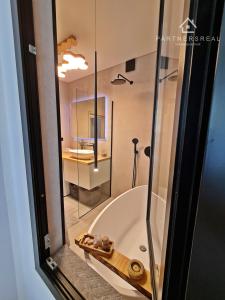 Luxusný, dizajnový 2,5 izbový byt, 70m2, prenájom, Boccatiova, Košice – Staré mesto