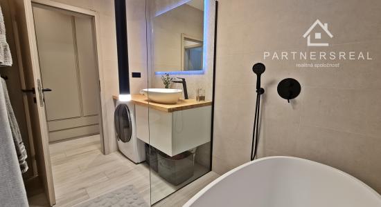 Luxusný, dizajnový 2,5 izbový byt, 70m2, prenájom, Boccatiova, Košice – Staré mesto