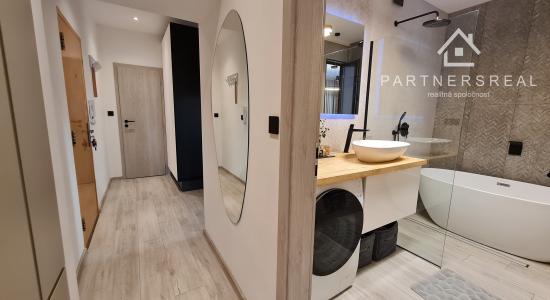 Luxusný, dizajnový 2,5 izbový byt, 70m2, prenájom, Boccatiova, Košice – Staré mesto