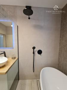 Luxusný, dizajnový 2,5 izbový byt, 70m2, prenájom, Boccatiova, Košice – Staré mesto