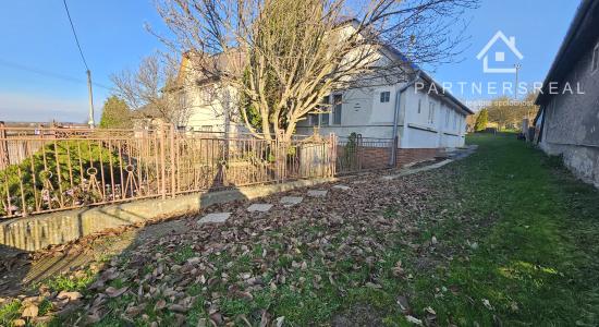 Starý tehlový domček s pozemkom 1381m2, predaj, Košické Oľšany, Košice - okolie