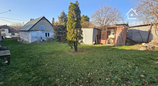 Starý tehlový domček s pozemkom 1381m2, predaj, Košické Oľšany, Košice - okolie