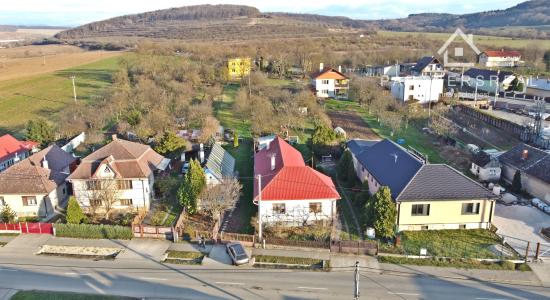 Starý tehlový domček s pozemkom 1381m2, predaj, Košické Oľšany, Košice - okolie