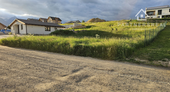 Lukratívny stavebný pozemok 683m2 pod Tatrami, predaj, Mlynica, okres Poprad