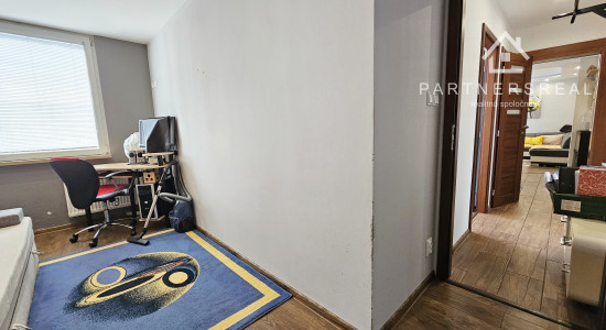 Menší 3 izb. byt, 54m2, po rekonštrukcií, prenájom, Uherova, KE – Terasa