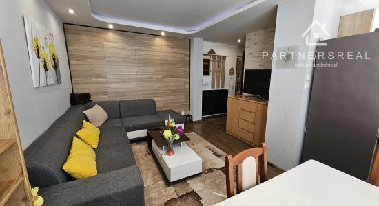 Menší 3 izb. byt, 54m2, po rekonštrukcií, prenájom, Uherova, KE – Terasa