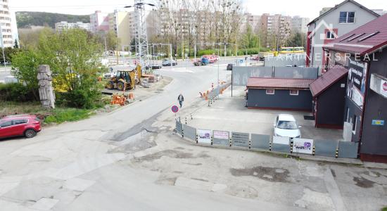 Zabehnutý plne vybavený auto a pneuservis 160m2, prenájom, Textilná – Košice