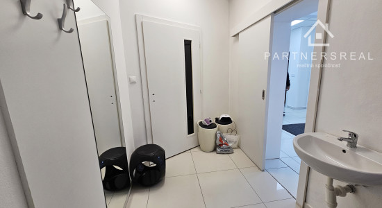 Priestor služieb na dobre viditeľnom mieste, prenájom, Textilná, Košice – nad Jazerom